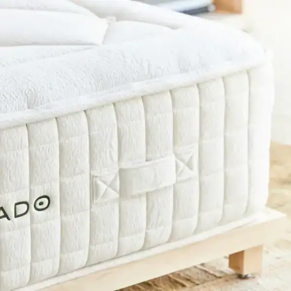 Avocado Organic Luxury Mattress Standard AVO MALIBU PLATFORM STANDARD 02159 2000w 800x Avocado Organic Luxury Mattress Standard AVO MALIBU PLATFORM STANDARD 02159 2000w 800x