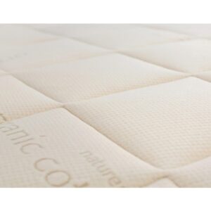chorus quilt close up 1