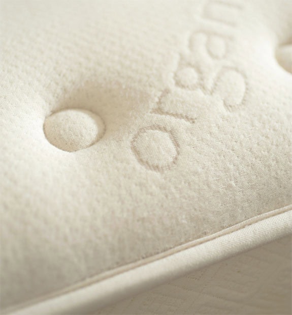 quartet concerto mattress naturepedic closeup3 3e22f064 3bc1 4f74 a39c ed358e1c11fa