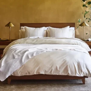 Flannel DuvetCover AlpineWhite HeroStraightOn SP23 2 3 32adf6bb f4f8 48c6 bd1f b8f3f3537b40