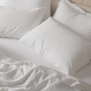 PDP 1024368 OrganicRelaxedSateen Duvet AlpineWhite LifestyleHero FA22 2 24ce50dc 68e0 45f8 9847 3cfc7d53beaf 1