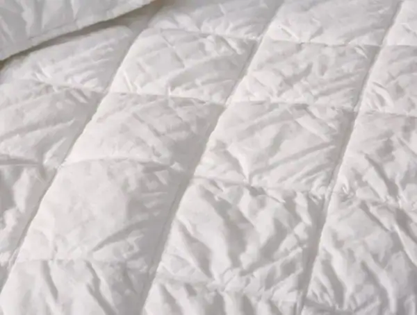 PDP DiamondStitch Comforter AlpineWhite A SP21 detail 33300 2 23e5bd88 eff8 4311 9f8b 8e828f25b735