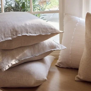 SP24 Decorative Pillows and Throws 20249 464c8084 9f20 43a6 89ed 90c3978a32f7
