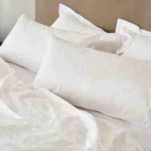 SP25 EEcom HeirloomSateenJaquardDuvet AlpineWhite B 081 fa6af70f c9c5 4927 9618 6b6d65b6503f