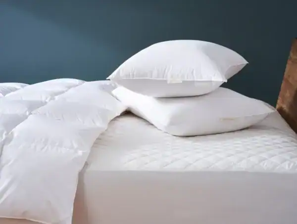 pdp lifestyle bedbasics mattresspad fall20 1 eaa1579b 3be1 40b2 aa69 02da64cee7ae