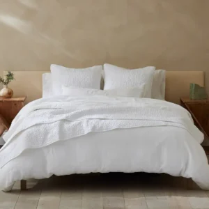 pdp pebbledhandstitched quilt alpinewhite sp23 1 11600 1 18f5d461 9ce3 4040 9b49 08334fb9d8d3 pdp pebbledhandstitched quilt alpinewhite sp23 1 11600 1 18f5d461 9ce3 4040 9b49 08334fb9d8d3