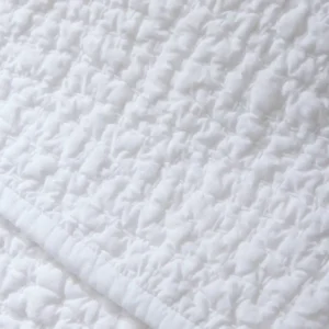 pdp pebbledhandstitched quilt alpinewhite  sp23 details  11640 3 6236be22 a4ac 4bd9 b5f2 0a189bd64a34