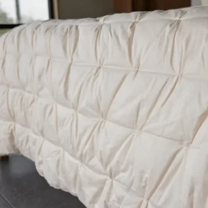 sp23 climatebeneficialcottonduvetinsert undyed 2 lifestyle pdp d1ea884a 3e78 45c0 aba1 42253d8df031